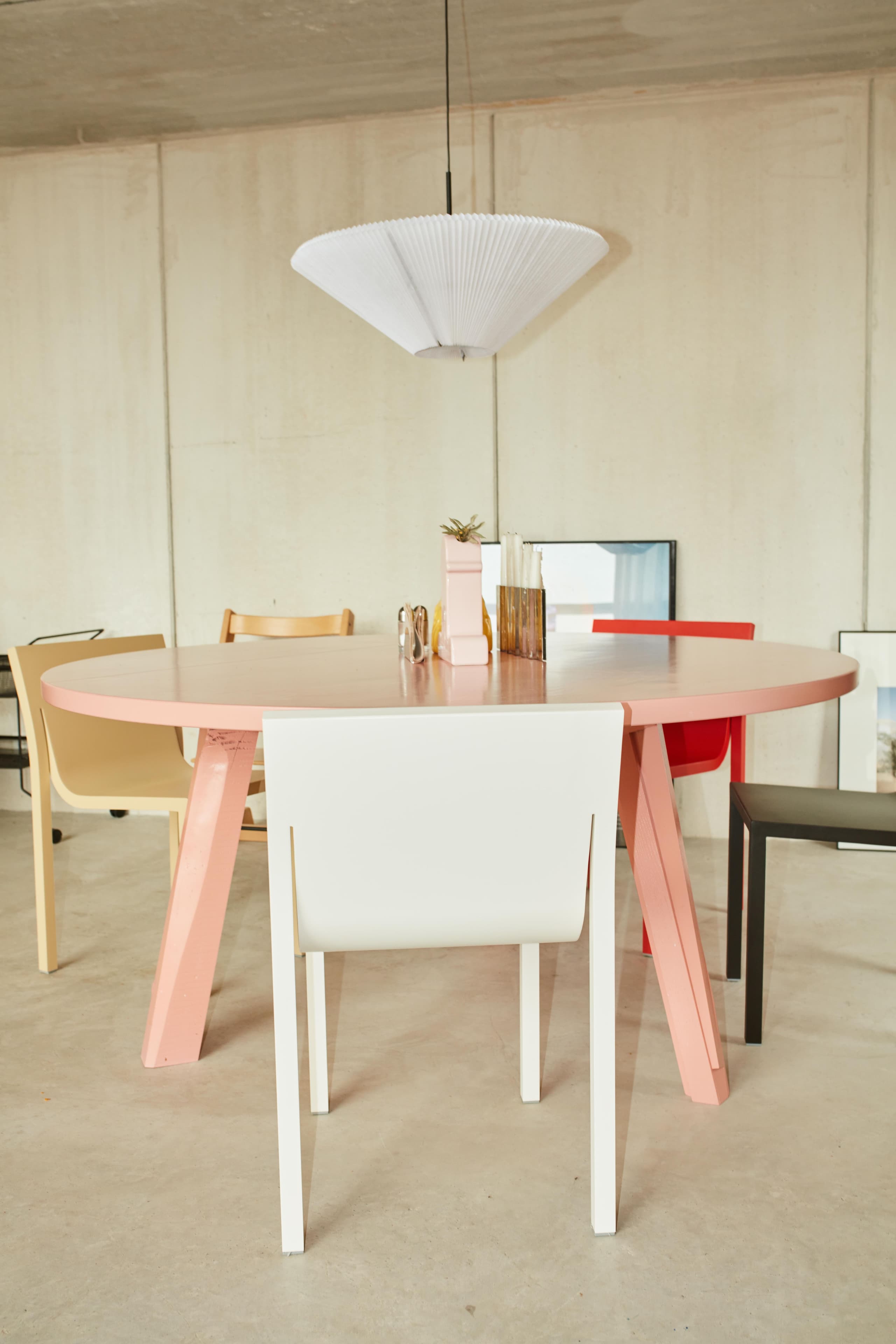 Bd Stedelijk Chair Color Group Lifestyle 9