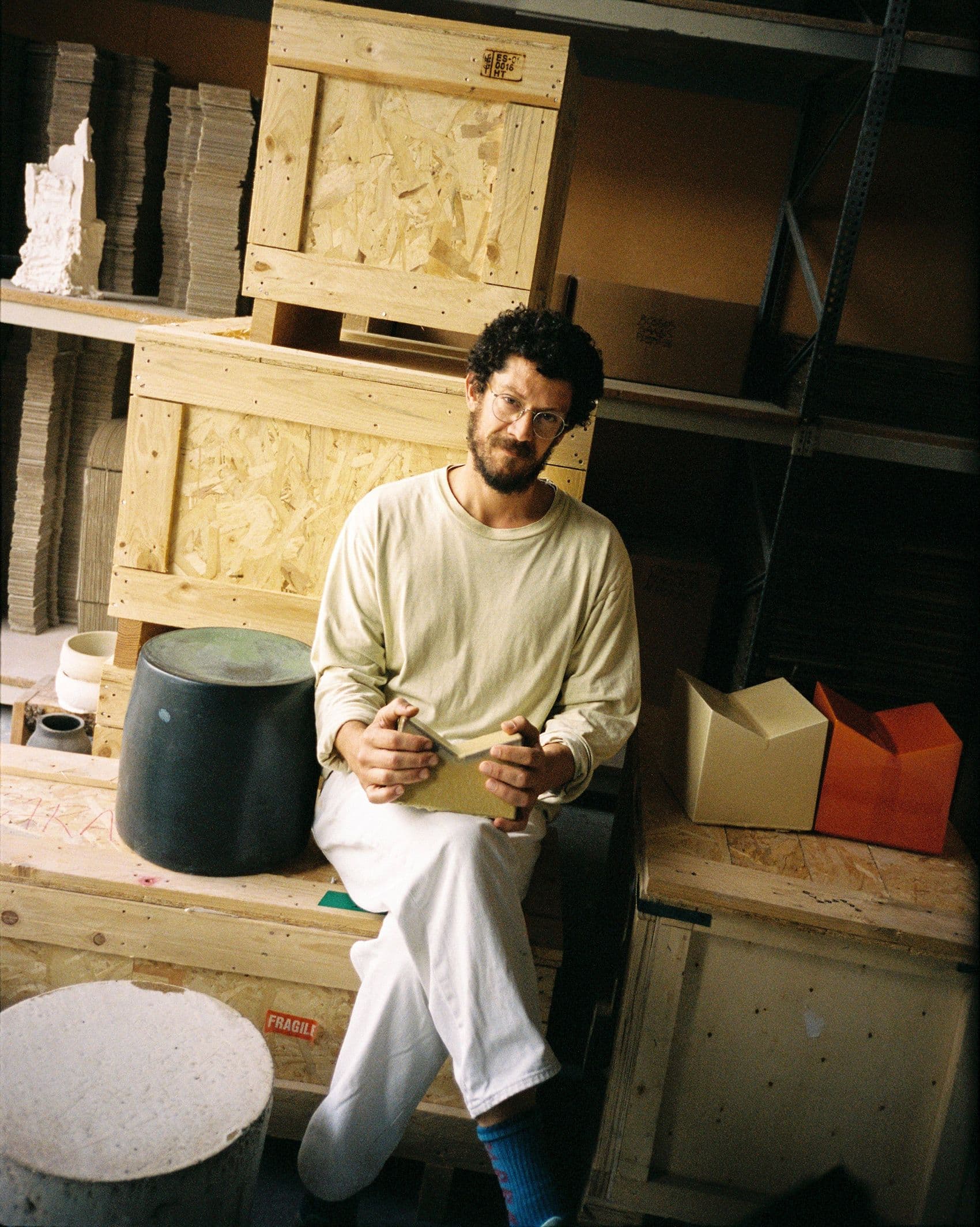 Bd Apartamento Accessories Book Stand Xaviermanosa Nacho Alegre 2 2