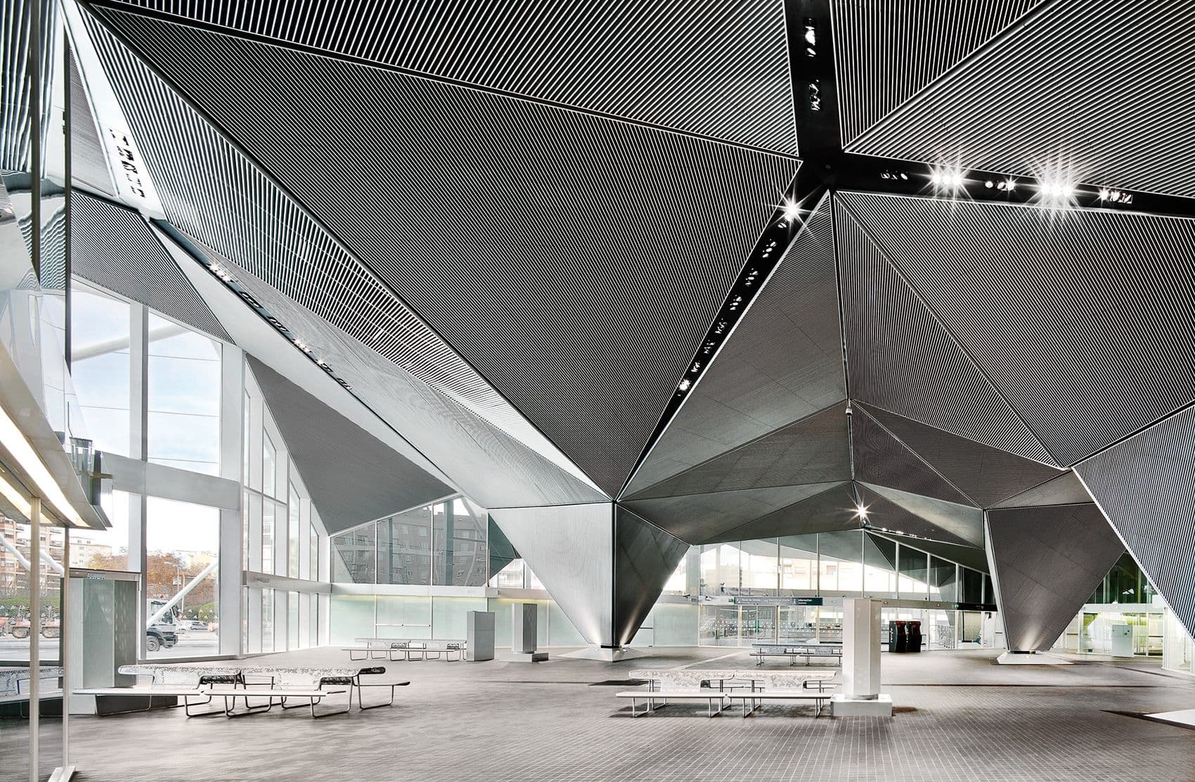 Elpoeta Ave Logroñohr