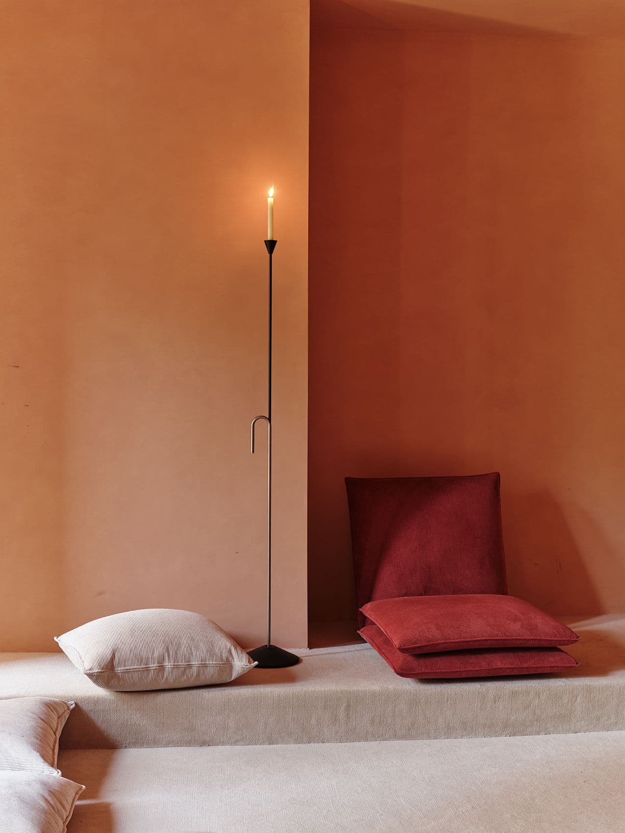 BATON TALL CANDLE HOLDER