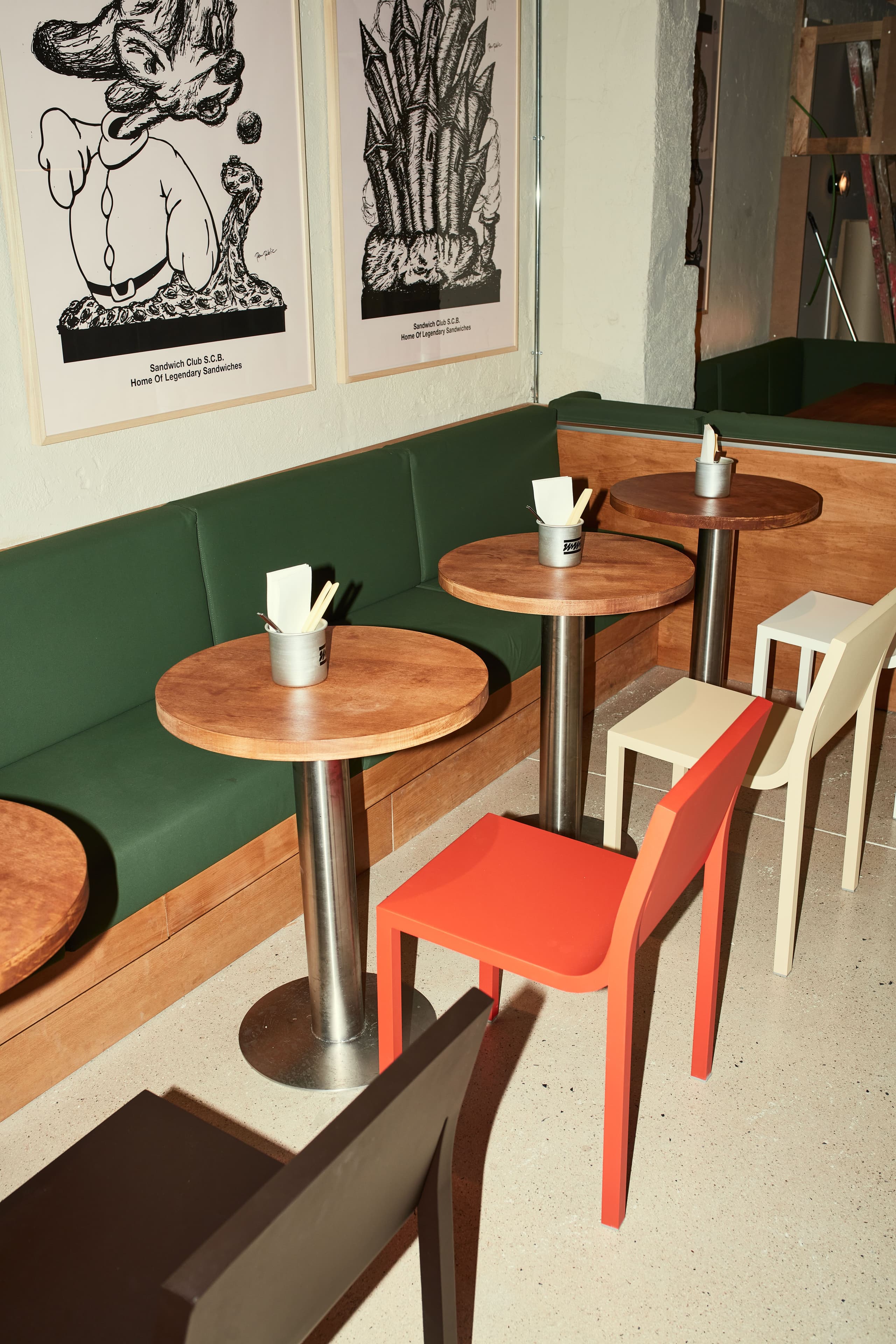 Bd Stedelijk Chair Color Group Lifestyle 1