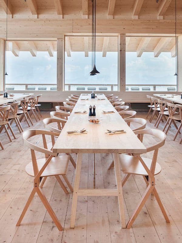 Gipfelrestaurant Mountain Station 6